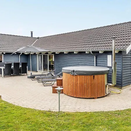 14 Person Holiday In Sydals